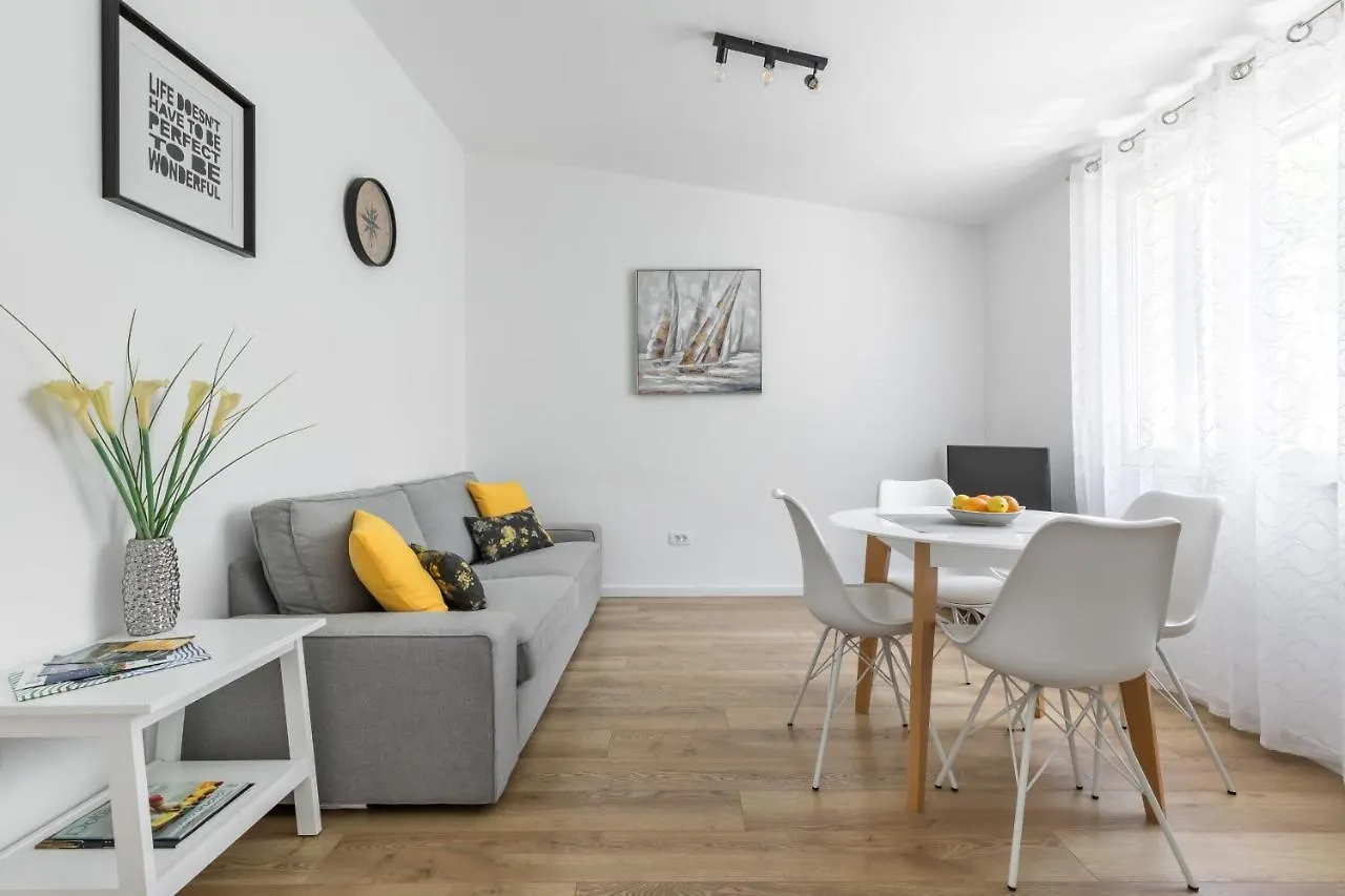 Tonina - House With Terrace, Jacuzzi, Free Parking Apartment Split