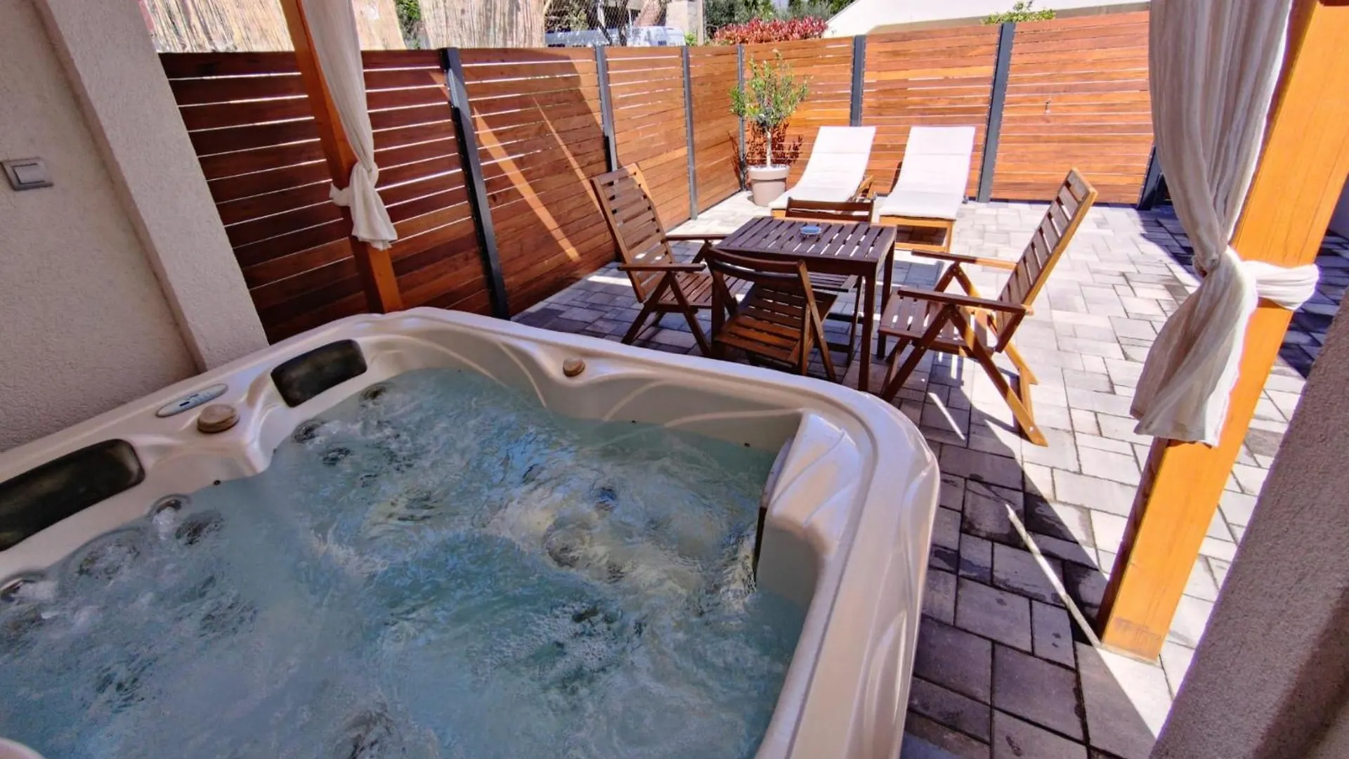 Tonina - House With Terrace, Jacuzzi, Free Parking Apartment Split Croatia